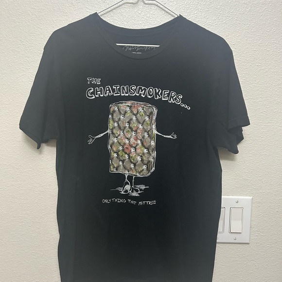 Black Graphic T-Shirt - Picture 1 of 2